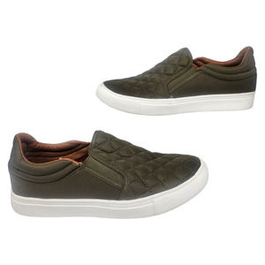 Steve Madden Shoes Womens 6.5 Olive Army Green Quilted Sneakers Slip Ons Comfy